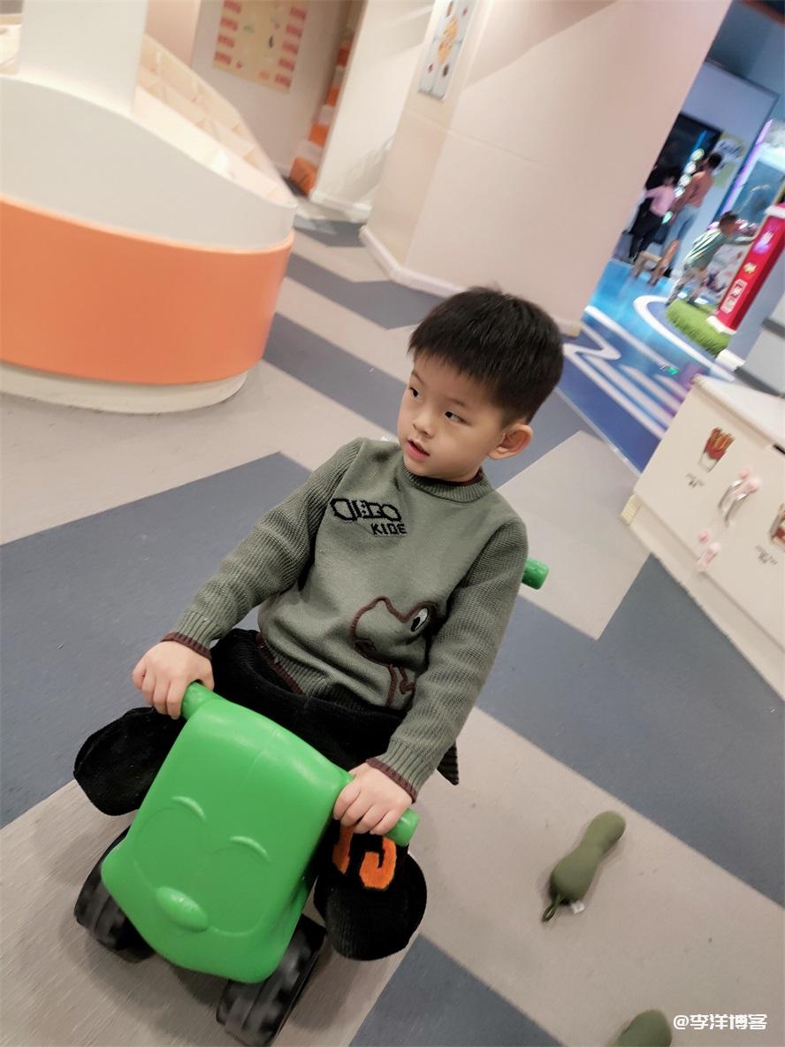 人类幼崽岩书小朋友四周岁生日记录 第10张